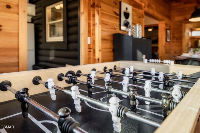 1008 Walini Way, Sevierville, TN 37876