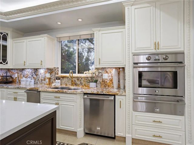 922 E Providencia Avenue, Burbank, CA 91501