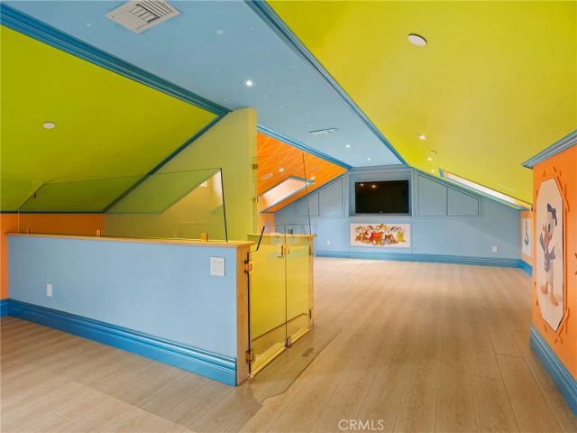 922 E Providencia Avenue, Burbank, CA 91501