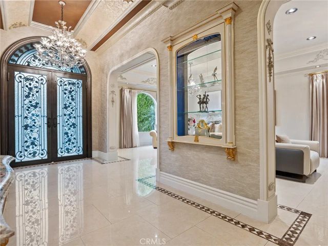 922 E Providencia Avenue, Burbank, CA 91501