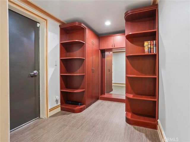 922 E Providencia Avenue, Burbank, CA 91501