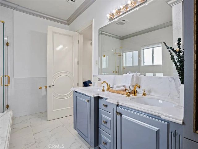 922 E Providencia Avenue, Burbank, CA 91501