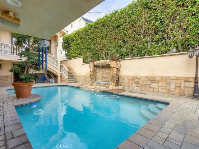 922 E Providencia Avenue, Burbank, CA 91501