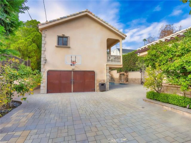 922 E Providencia Avenue, Burbank, CA 91501