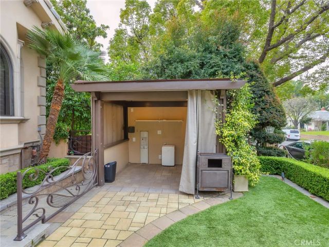 922 E Providencia Avenue, Burbank, CA 91501