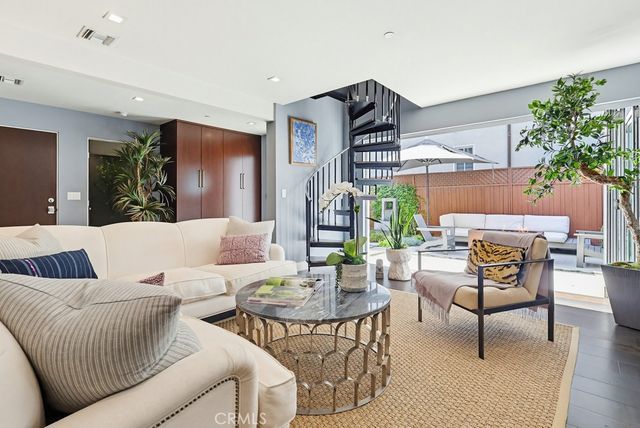 6713 E Ocean, Long Beach, CA 90803