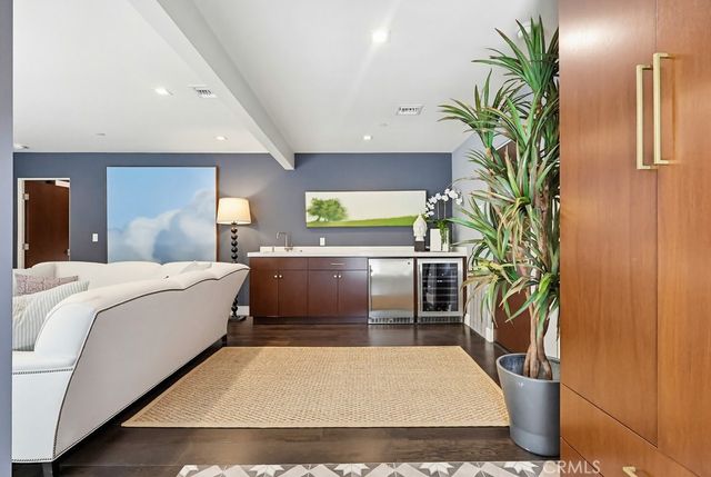 6713 E Ocean, Long Beach, CA 90803