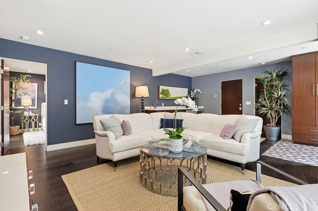6713 E Ocean, Long Beach, CA 90803