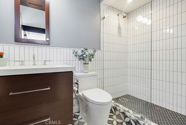 6713 E Ocean, Long Beach, CA 90803