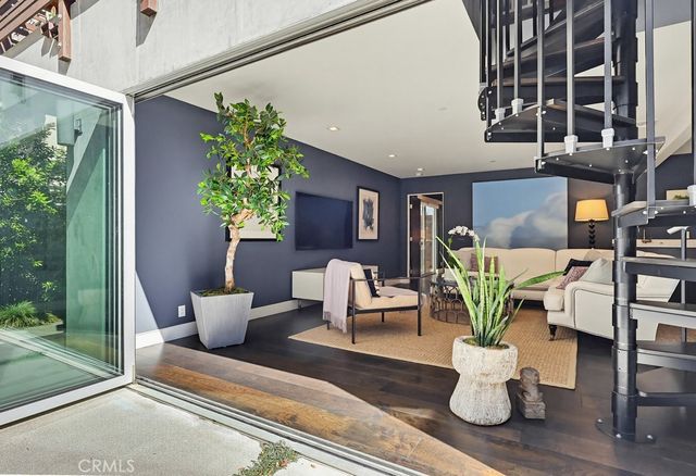 6713 E Ocean, Long Beach, CA 90803