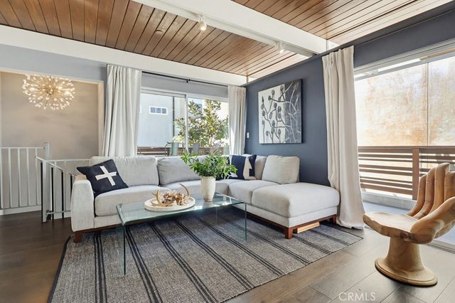 6713 E Ocean, Long Beach, CA 90803