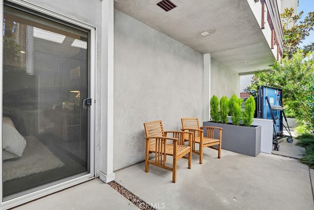 6713 E Ocean, Long Beach, CA 90803