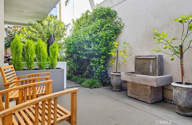6713 E Ocean, Long Beach, CA 90803