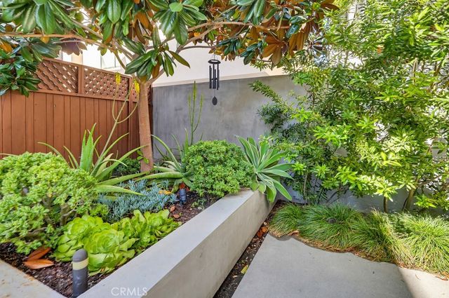 6713 E Ocean, Long Beach, CA 90803