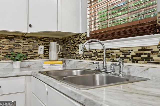 832 Asbury Way, Lithonia, GA 30058