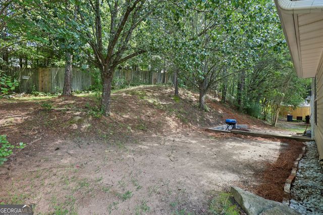 832 Asbury Way, Lithonia, GA 30058