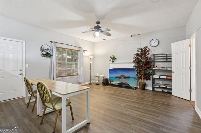 832 Asbury Way, Lithonia, GA 30058