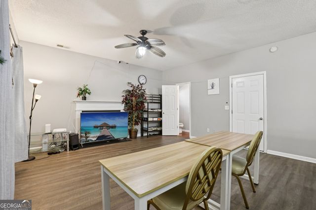832 Asbury Way, Lithonia, GA 30058