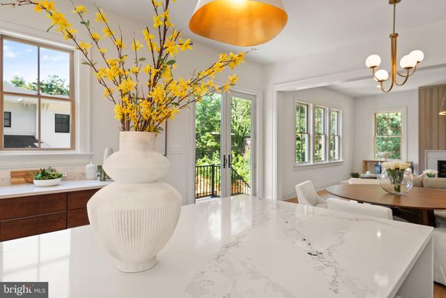 5022 CATHEDRAL AVE NW, Washington, DC 20016