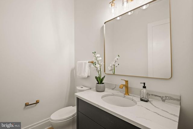 5022 CATHEDRAL AVE NW, Washington, DC 20016