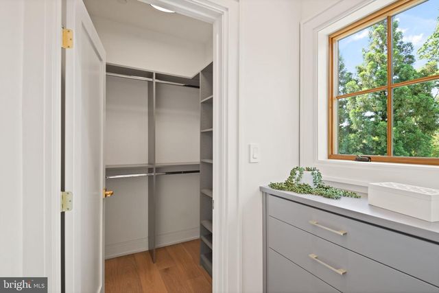 5022 CATHEDRAL AVE NW, Washington, DC 20016