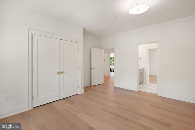 5022 CATHEDRAL AVE NW, Washington, DC 20016