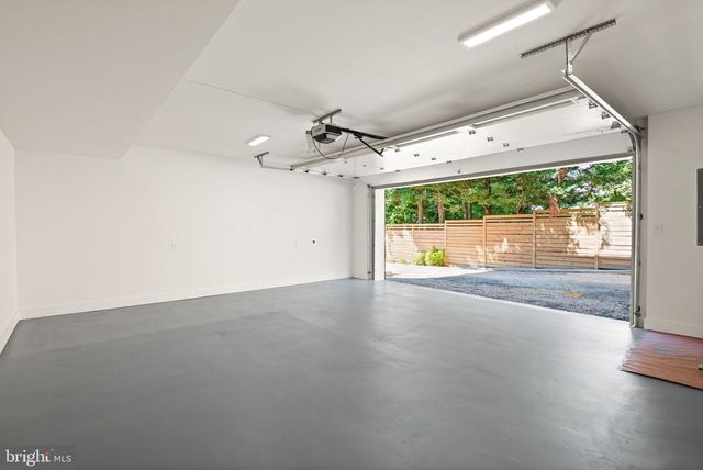 5022 CATHEDRAL AVE NW, Washington, DC 20016