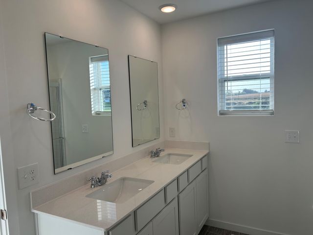 17935 Genoa Drive, Lakeville, MN 55044