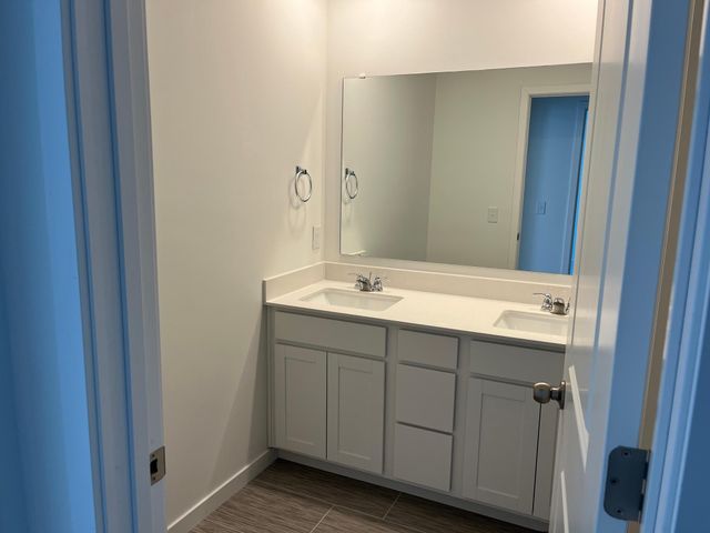 17935 Genoa Drive, Lakeville, MN 55044