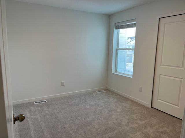 17935 Genoa Drive, Lakeville, MN 55044