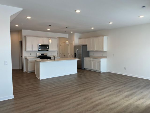 17935 Genoa Drive, Lakeville, MN 55044