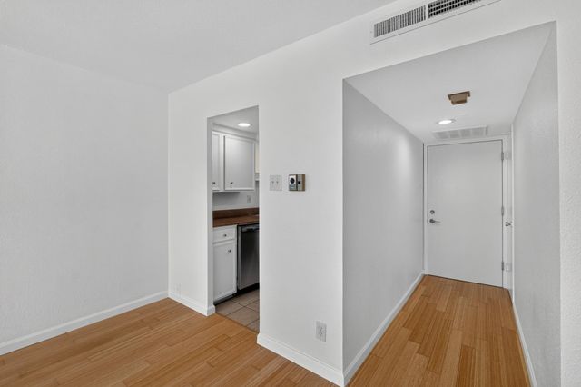 1800 Lavaca ST 512, Austin, TX 78701