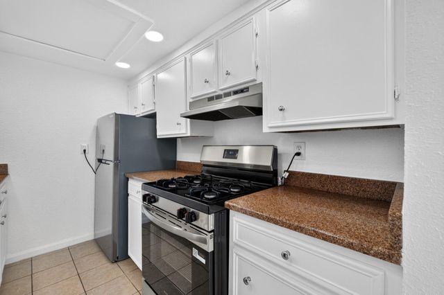 1800 Lavaca ST 512, Austin, TX 78701