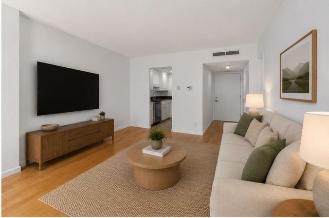 1800 Lavaca ST 512, Austin, TX 78701