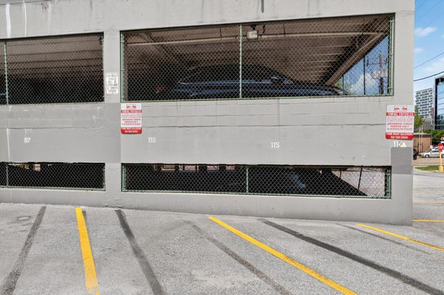 1800 Lavaca ST 512, Austin, TX 78701