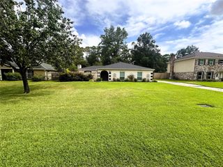 6607 Apple Valley Lane, Houston, TX 77069