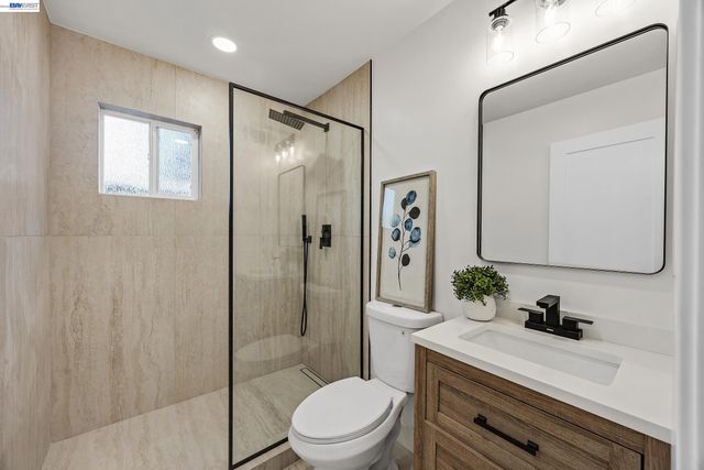 1759 Crescent Dr, Walnut Creek, CA 94598