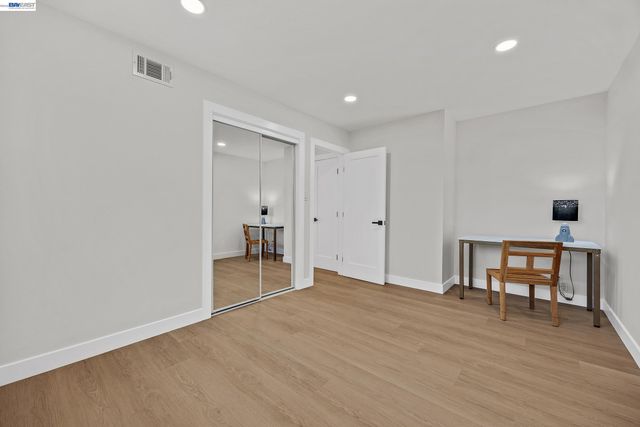1759 Crescent Dr, Walnut Creek, CA 94598