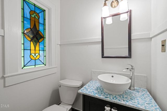 907 W Johnson Street, Raleigh, NC 27605