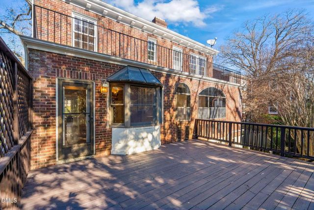 907 W Johnson Street, Raleigh, NC 27605