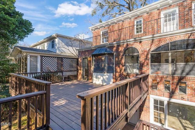 907 W Johnson Street, Raleigh, NC 27605