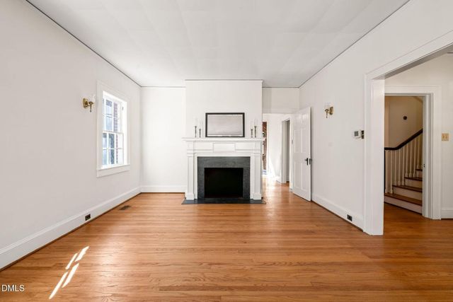 907 W Johnson Street, Raleigh, NC 27605