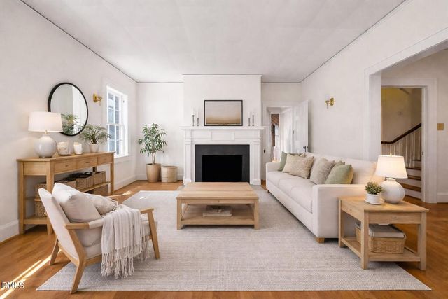 907 W Johnson Street, Raleigh, NC 27605