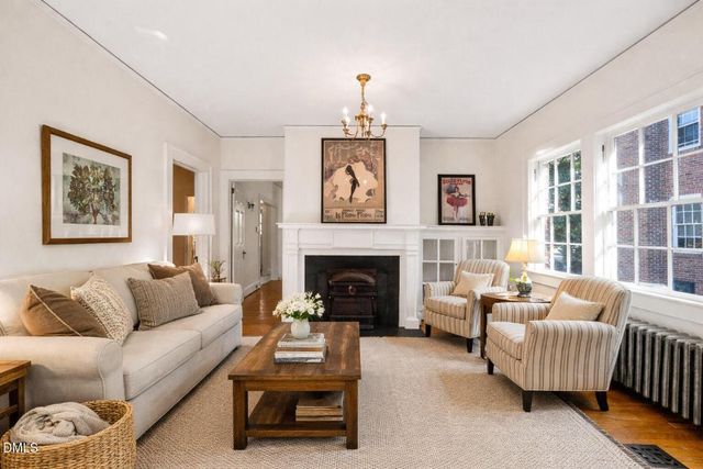 907 W Johnson Street, Raleigh, NC 27605