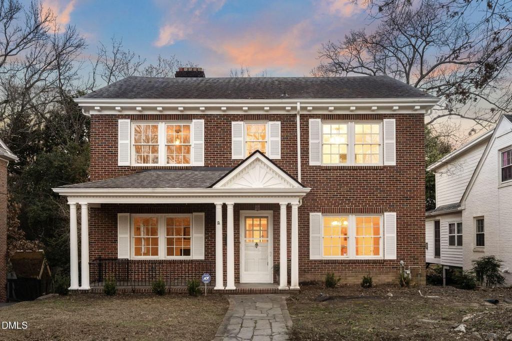 907 W Johnson Street, Raleigh, NC 27605