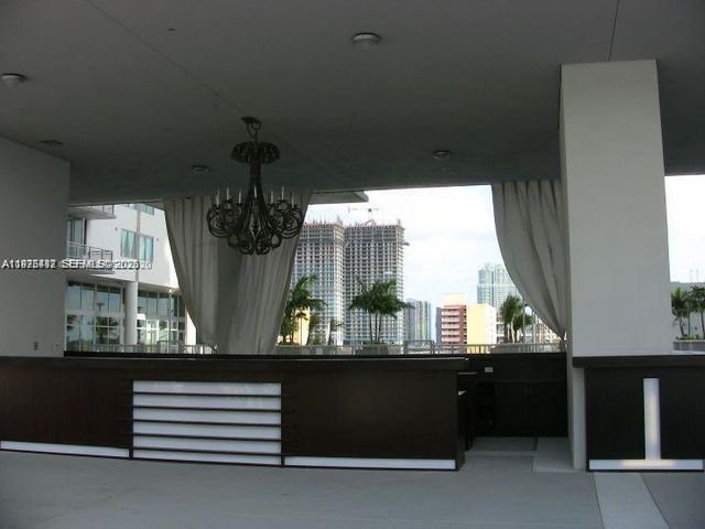 690 SW 1st Ct 1121, Miami, FL 33130