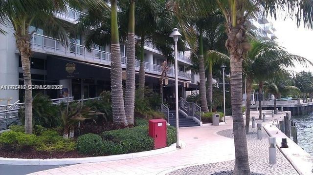 690 SW 1st Ct 1121, Miami, FL 33130