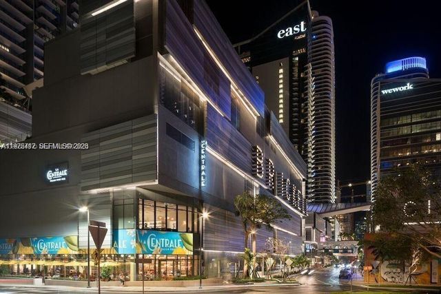 690 SW 1st Ct 1121, Miami, FL 33130