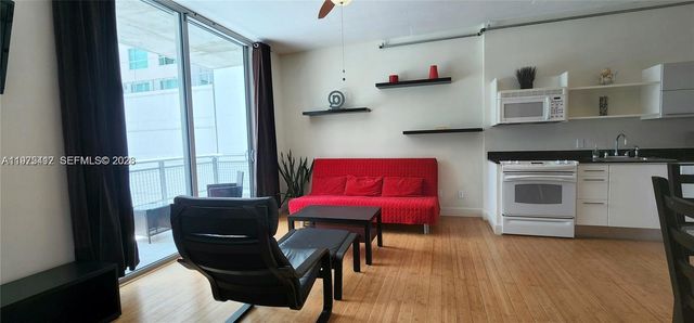 690 SW 1st Ct 1121, Miami, FL 33130