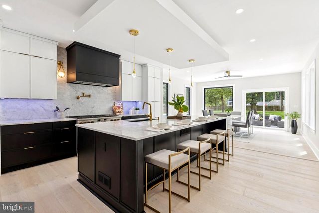 5005 RAVENSWORTH RD, Annandale, VA 22003